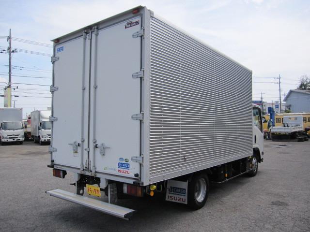 Isuzu Elf 2