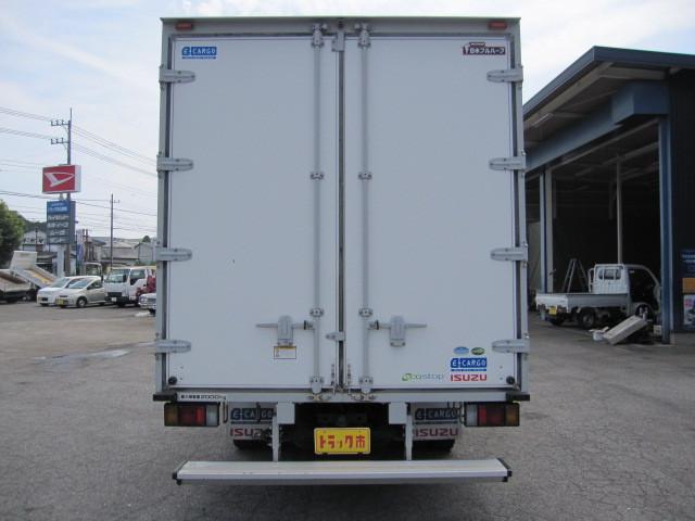 Isuzu Elf 3