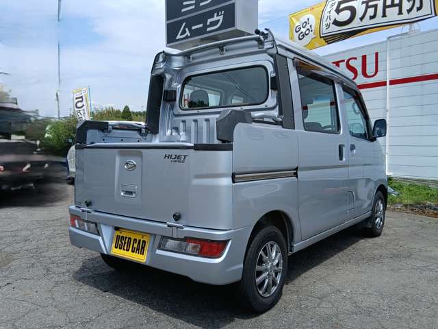 Daihatsu Hijet Deck Van 5