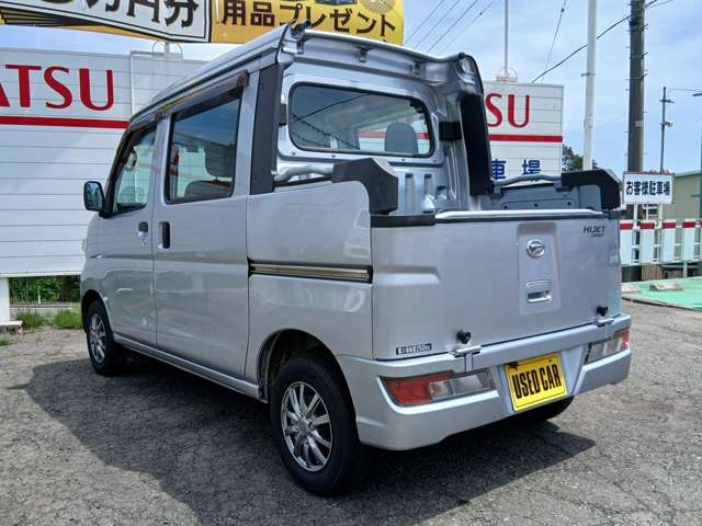 Daihatsu Hijet Deck Van 7