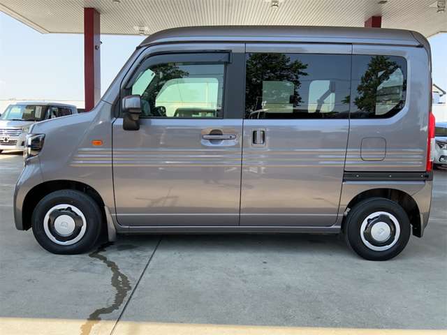 Honda N-VAN 11