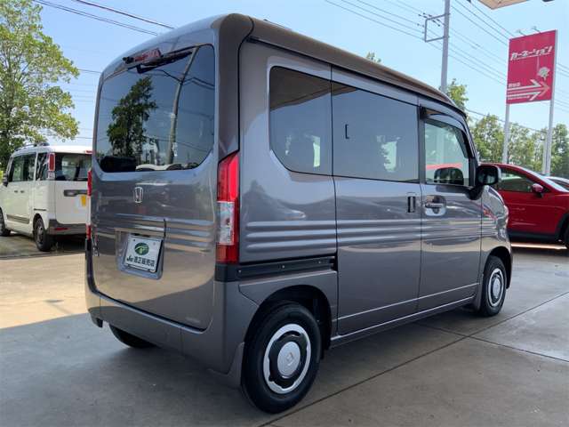 Honda N-VAN 8