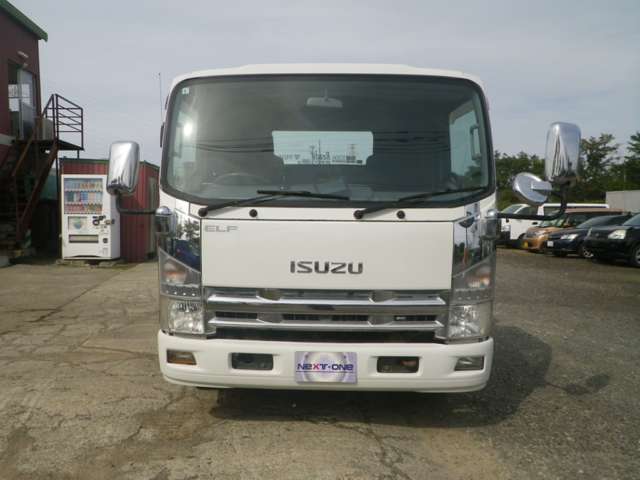 Isuzu Elf 2