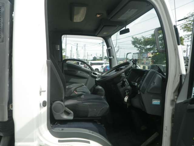 Isuzu Elf 9