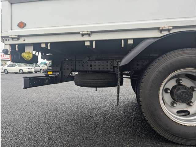 Mitsubishi Fuso Canter 11