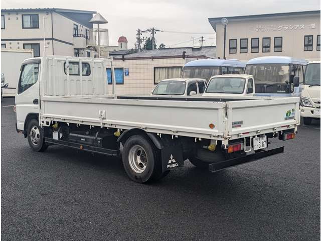 Mitsubishi Fuso Canter 9