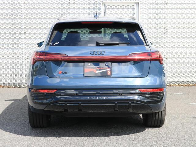 Audi Q8 e-tron 5