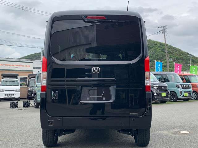Honda N-VAN 12