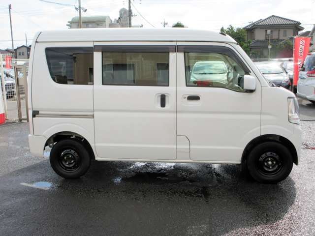 Nissan NV100 Clipper 12
