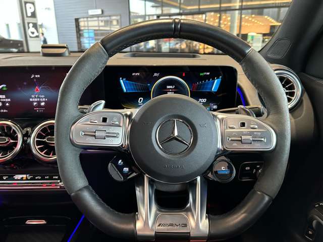 Mercedes-Benz GLB 10