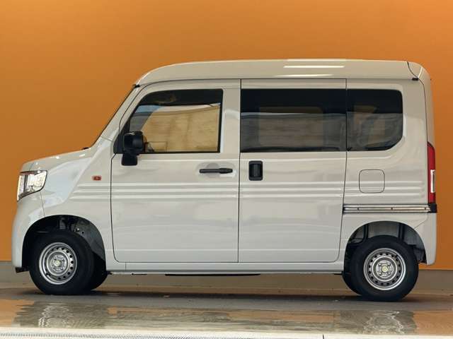 Honda N-VAN 8