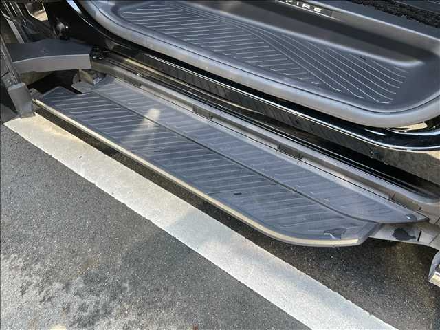 Toyota Vellfire 6