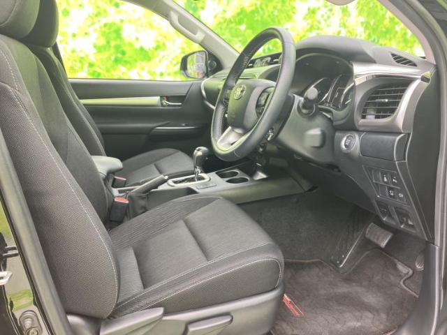 Toyota Hilux 2