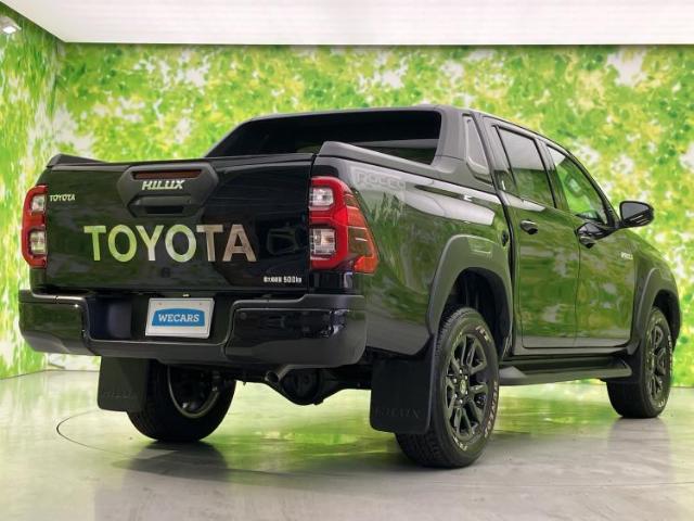 Toyota Hilux 6