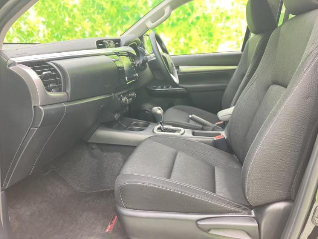 Toyota Hilux 9
