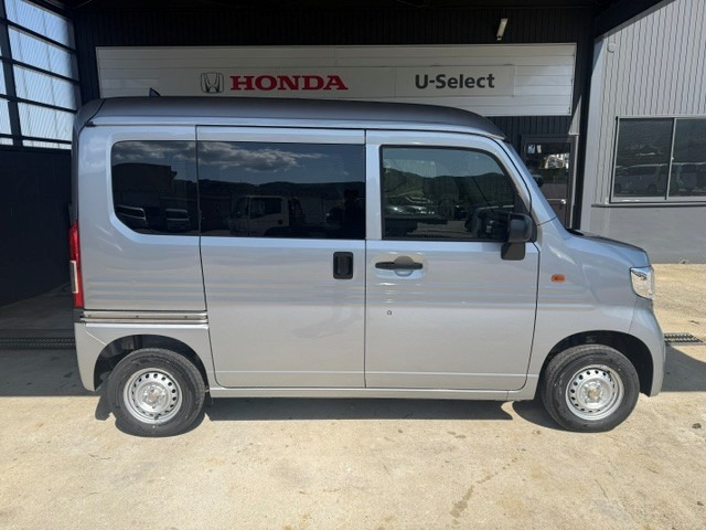 Honda N-VAN 8