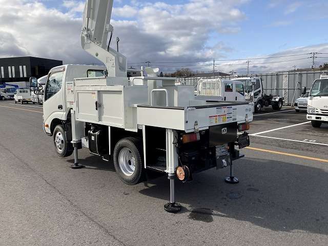 Hino Dutro 7