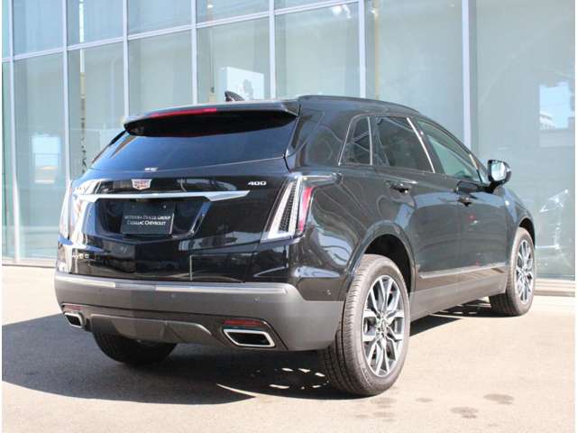 Cadillac XT5 8