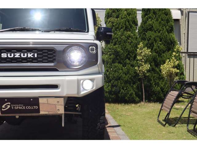 Suzuki Jimny 10