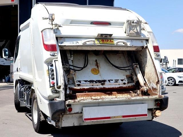 Mitsubishi Fuso Canter 2