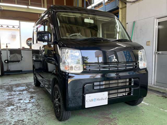 Mitsubishi Minicab Van 11