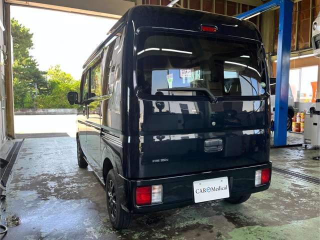 Mitsubishi Minicab Van 7