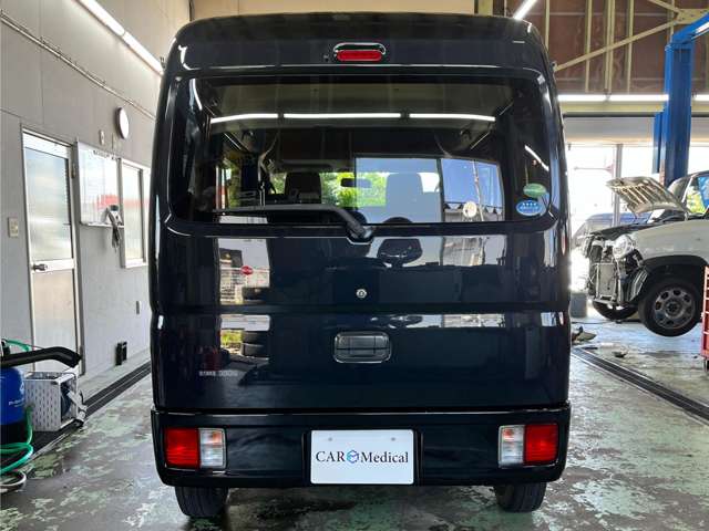 Mitsubishi Minicab Van 8