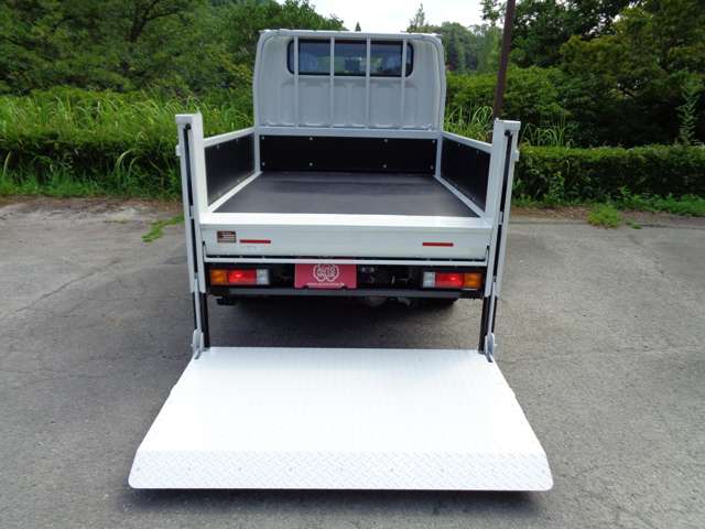Mitsubishi Fuso Canter 11