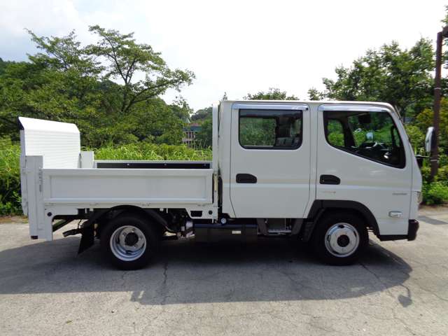 Mitsubishi Fuso Canter 4
