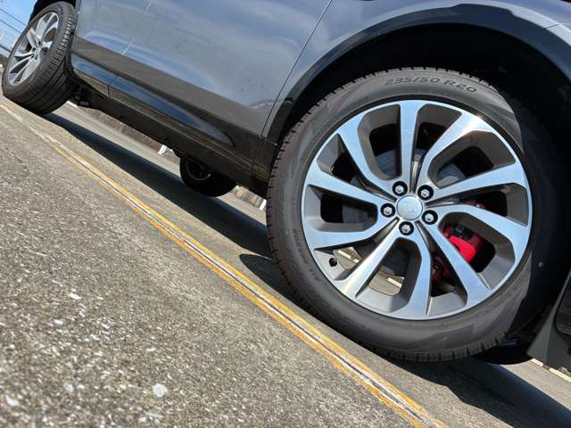 Land Rover Discovery Sport 4