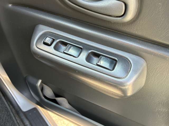 Mazda AZ-オフロード 11