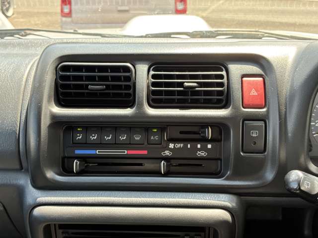 Mazda AZ-オフロード 12