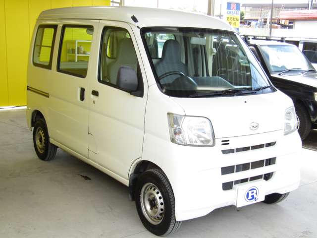 Daihatsu Hijet Cargo 12