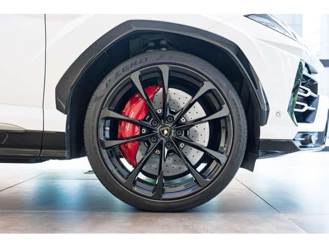 Lamborghini ウルス 11