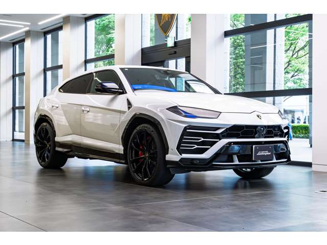 Lamborghini ウルス 2