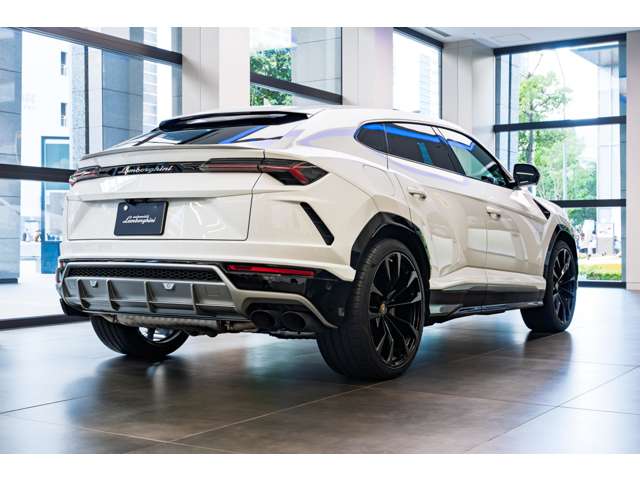 Lamborghini ウルス 6