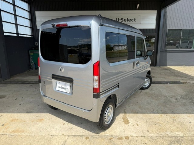 Honda N-VAN 9