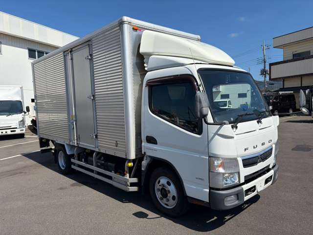 Mitsubishi Fuso Canter 4