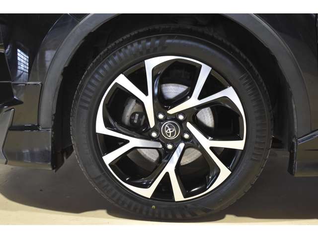 Toyota C-HR 6