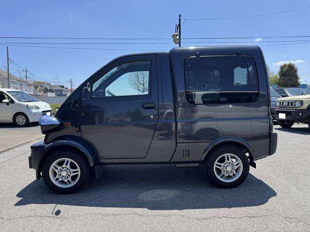 Daihatsu Midget II 6