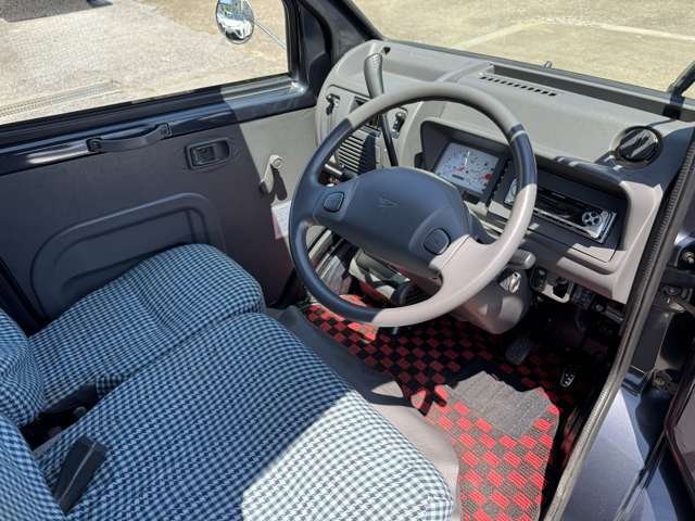 Daihatsu Midget II 10
