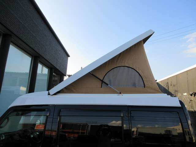 Mitsubishi Minicab Van 9