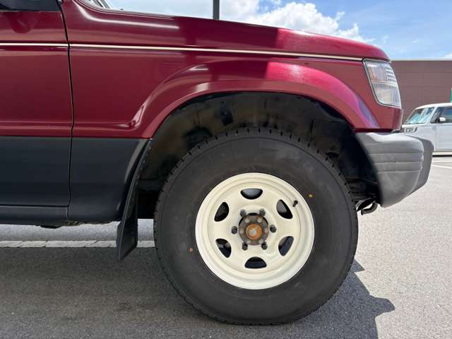 Mitsubishi Pajero 9