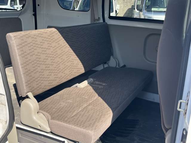 Nissan NV100 Clipper 11