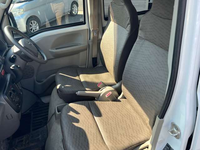 Nissan NV100 Clipper 9