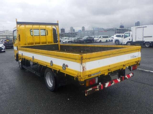 Isuzu Elf 2