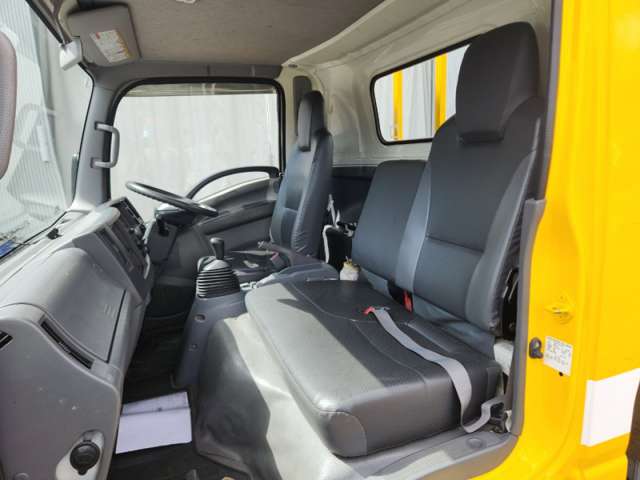Isuzu Elf 10