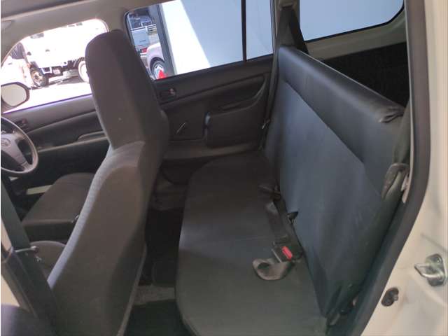 Toyota Probox Van 10