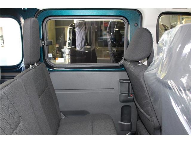 Daihatsu Atrai 7