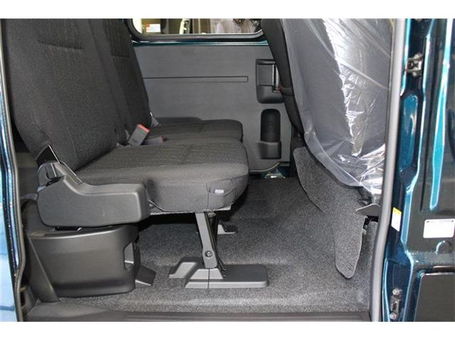 Daihatsu Atrai 8